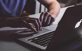 开云在线直播-美国反曲弓女队在世界大学生射箭锦标赛中获得银牌，反曲弓世界纪录