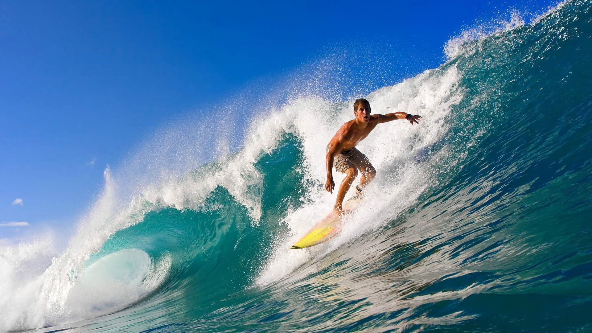 开云体育平台-英超：利物浦3-4爆冷输给伯恩茅斯，场面跌宕起伏，利物浦英超捧杯