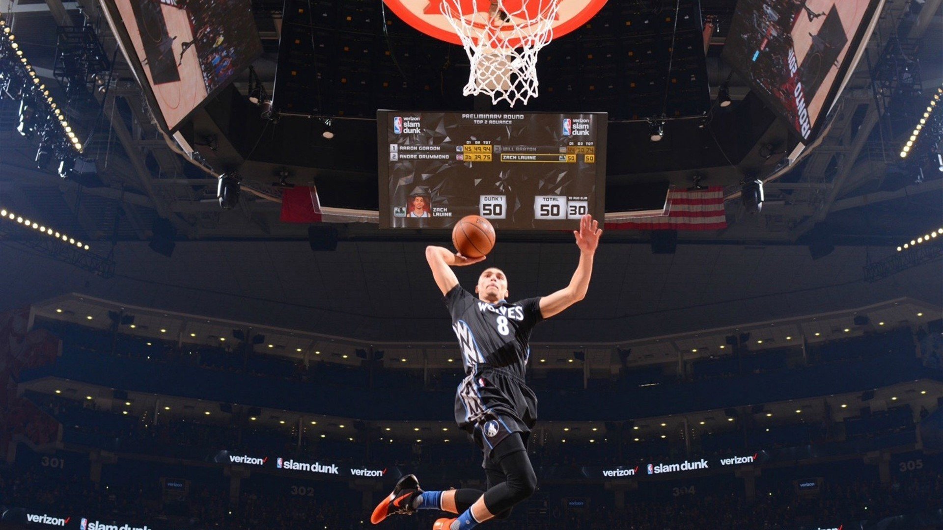 开云kaiyun-NBA球队战术调整案例研究，nba球队战术体系