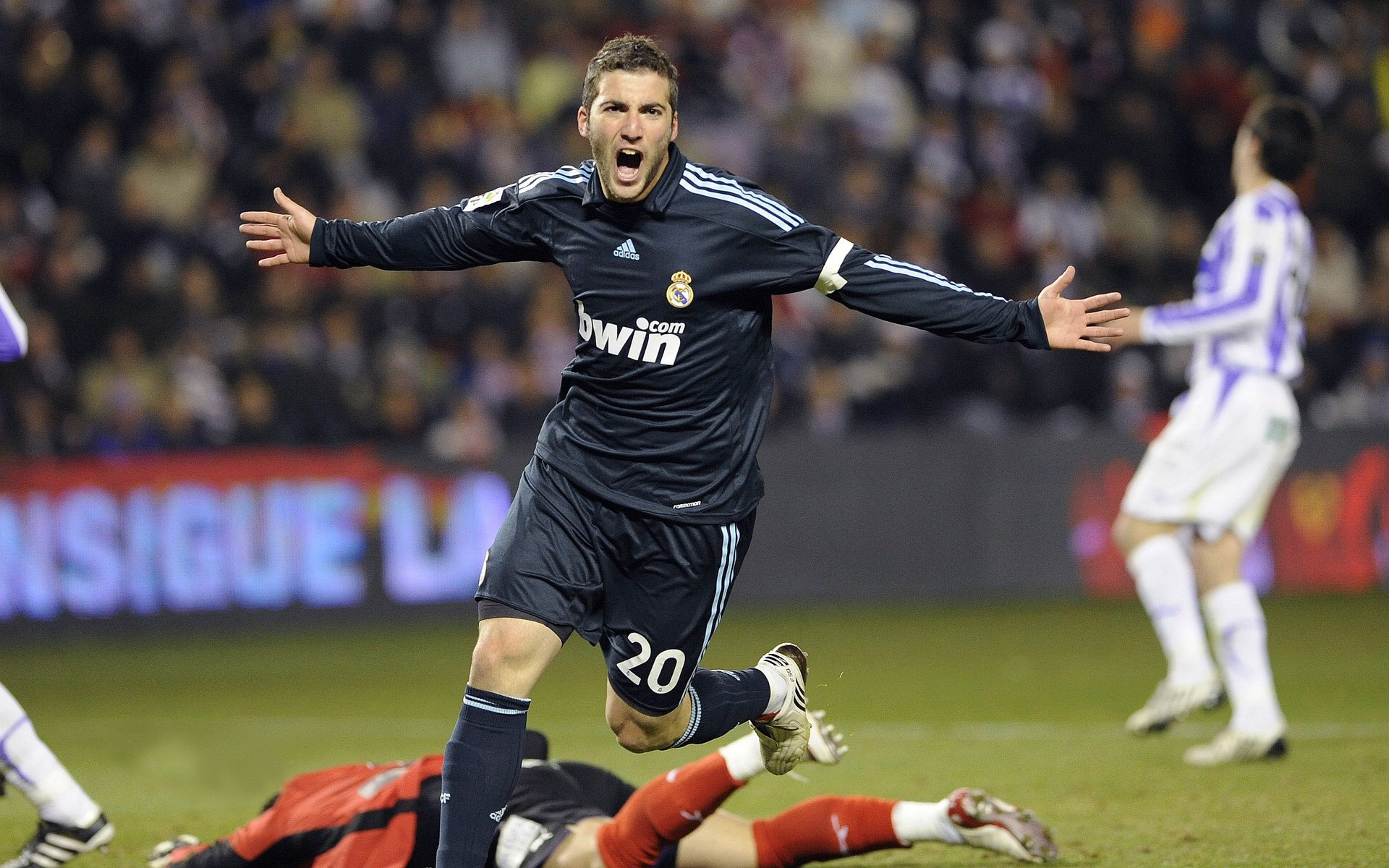 “足协与国际足联合作推动足球普及”，国际足联合作伙伴